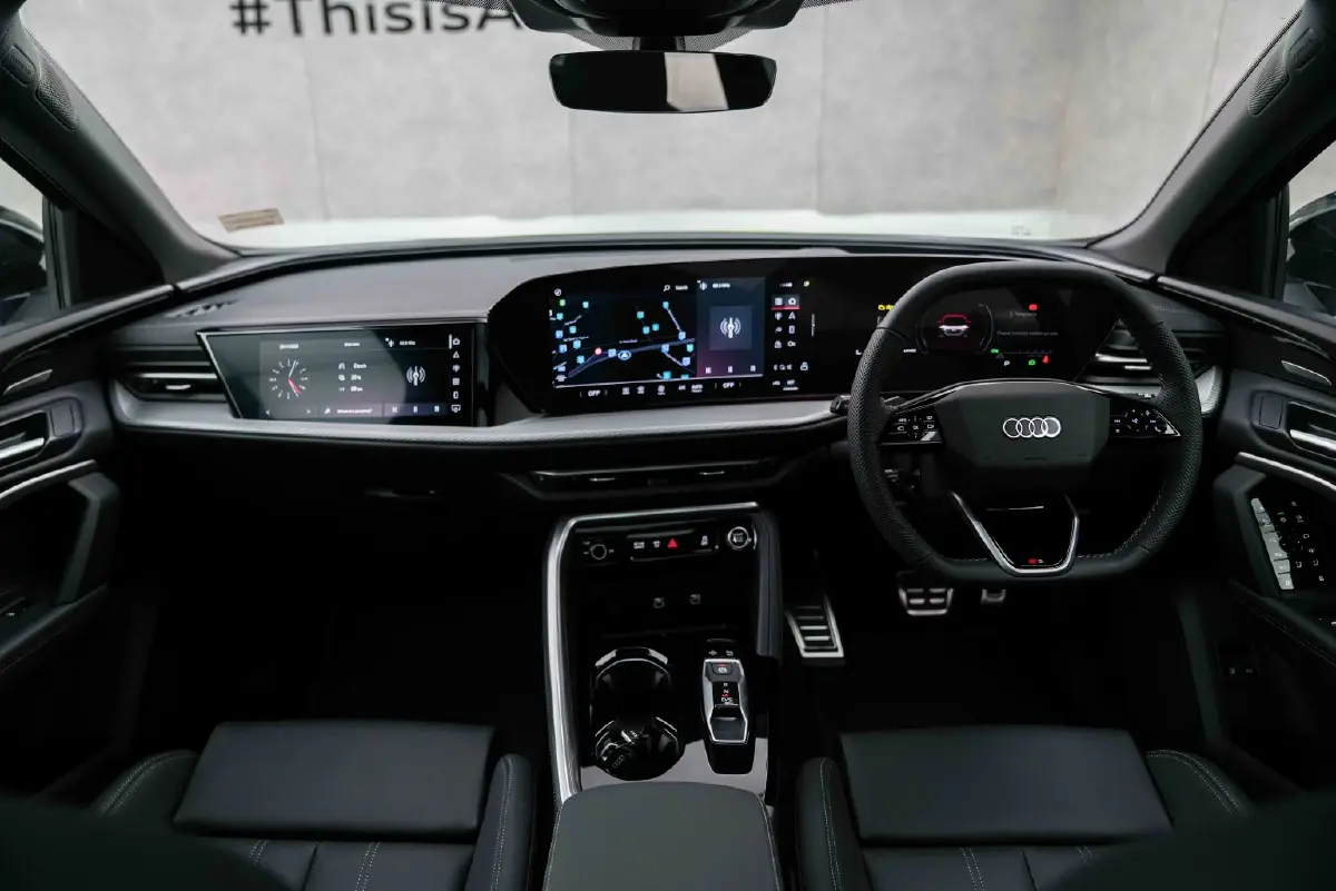 อาวดี้ เปิดตัว ‘Q5 e-hybrid’ ใหม่ ขนทัพรถ10 รุ่น ลุยมอเตอร์ เอ็กซ์โป