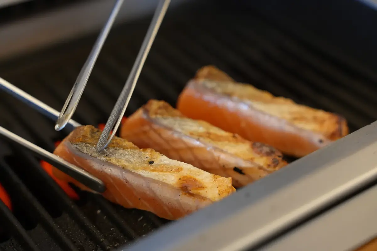 รีวิว 'KAYAKI' ร้านที่ใช้เปลวไฟเนรมิตศิลปะแห่งการย่างปลา