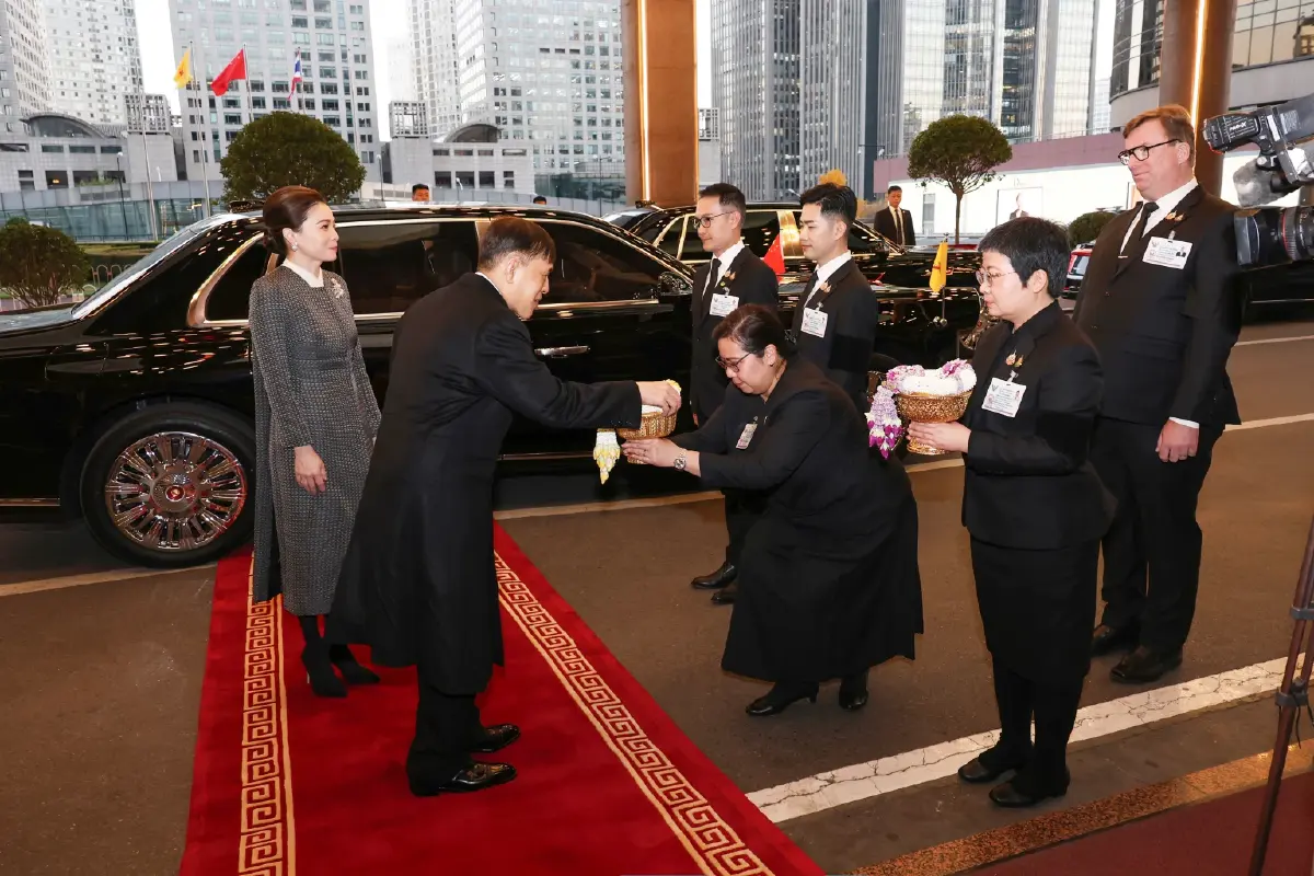 ในหลวง-พระราชินี เสด็จฯเยือนสาธารณรัฐประชาชนจีนอย่างเป็นทางการ