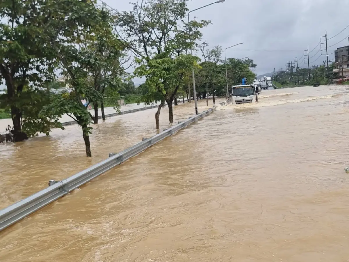 “ปธ.หอการค้าฯ” ชี้น้ำท่วมหาดใหญ่ทำสัมมนาหอการค้าฯ  ต้องยุติกลางคัน ชี้ กระทบเศรษฐกิจหนัก