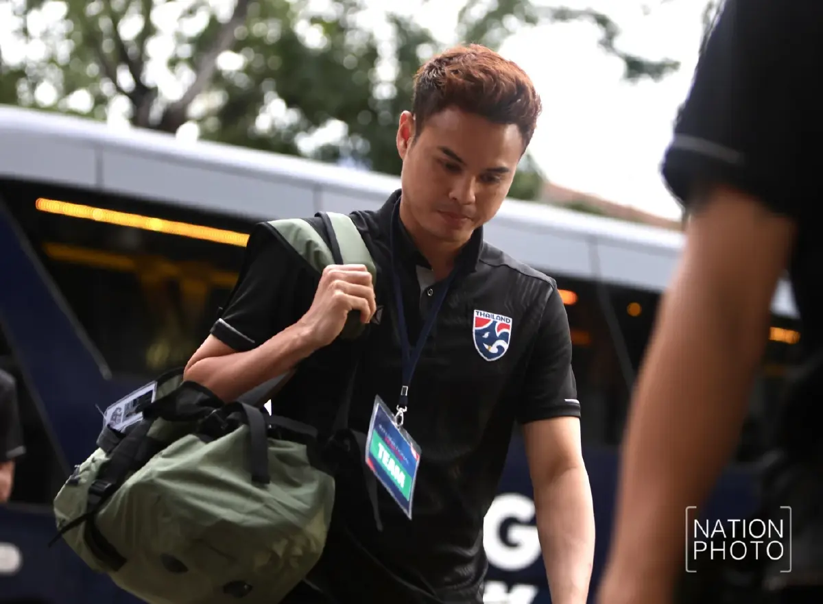 บรรยากาศก่อนศึกคัดเลือกเอเชีย แฟนบอลแห่เชียร์ ไทย พบ สิงคโปร์