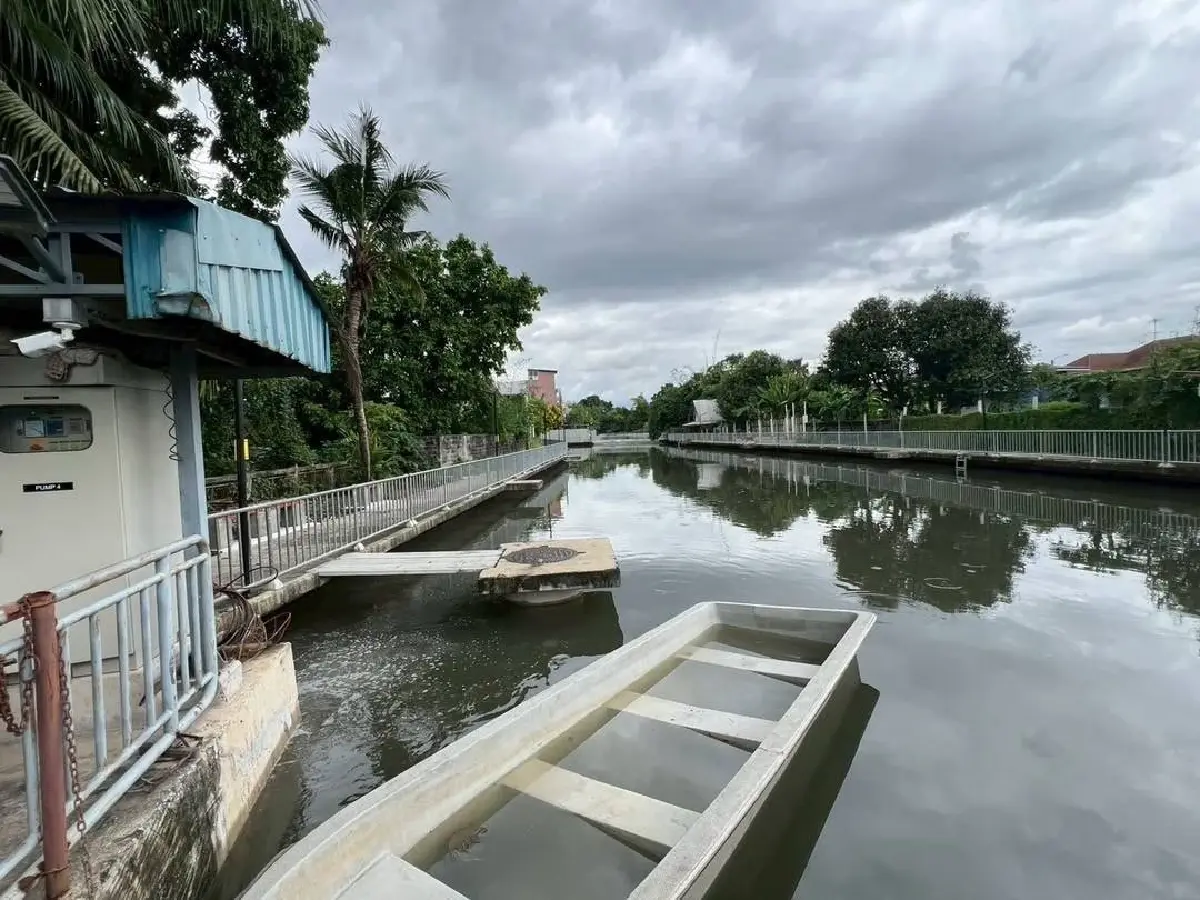 น้ำท่วม กทม. ไม่ใช่แค่ฝน กทม. ชี้ คลองเปรมประชากร วิกฤตจากผู้รุกล้ำ