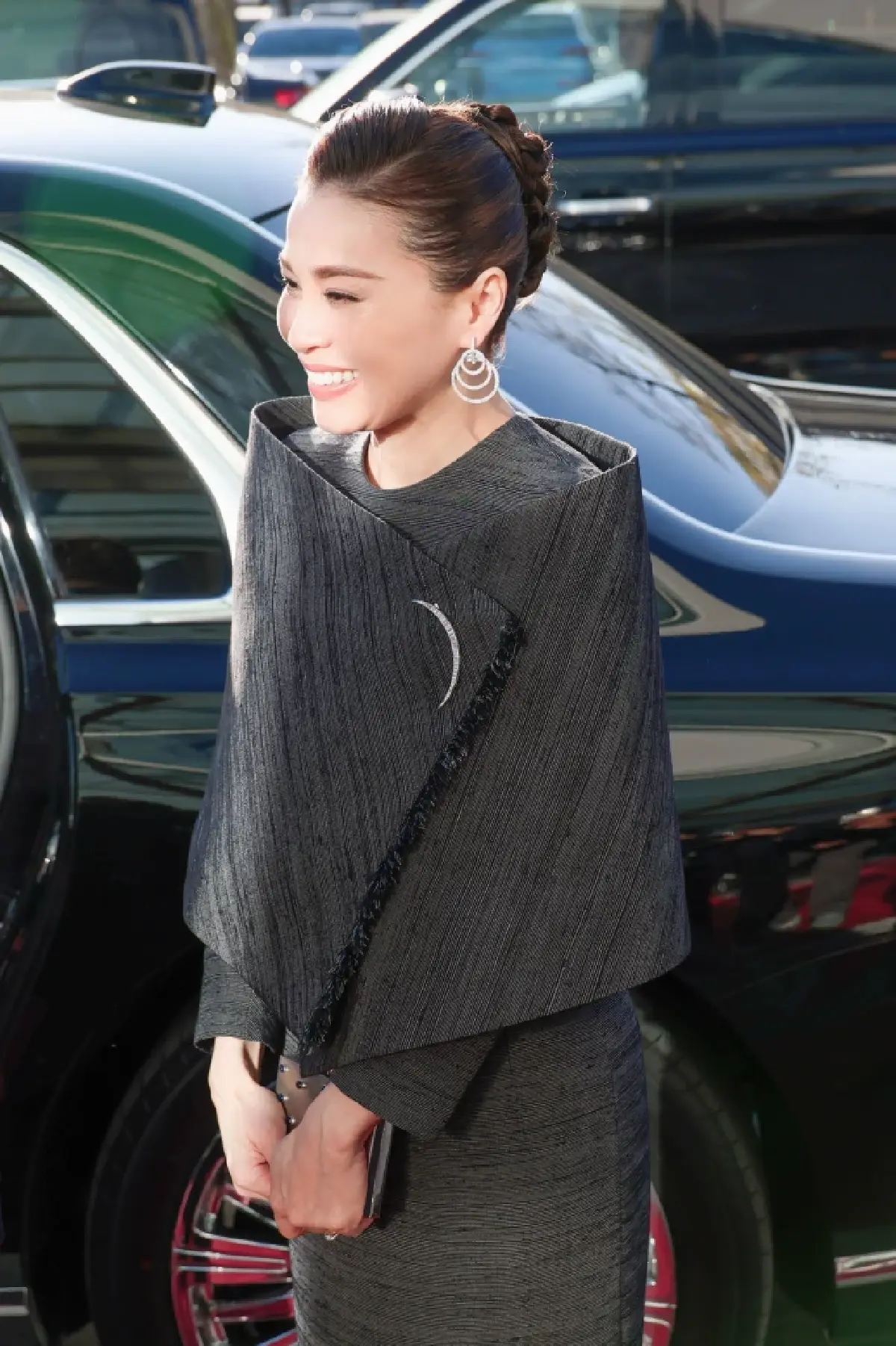 ในหลวง-พระราชินี ทอดพระเนตรศูนย์พัฒนาเทคโนโลยีและทรัพยากรด้านการศึกษา