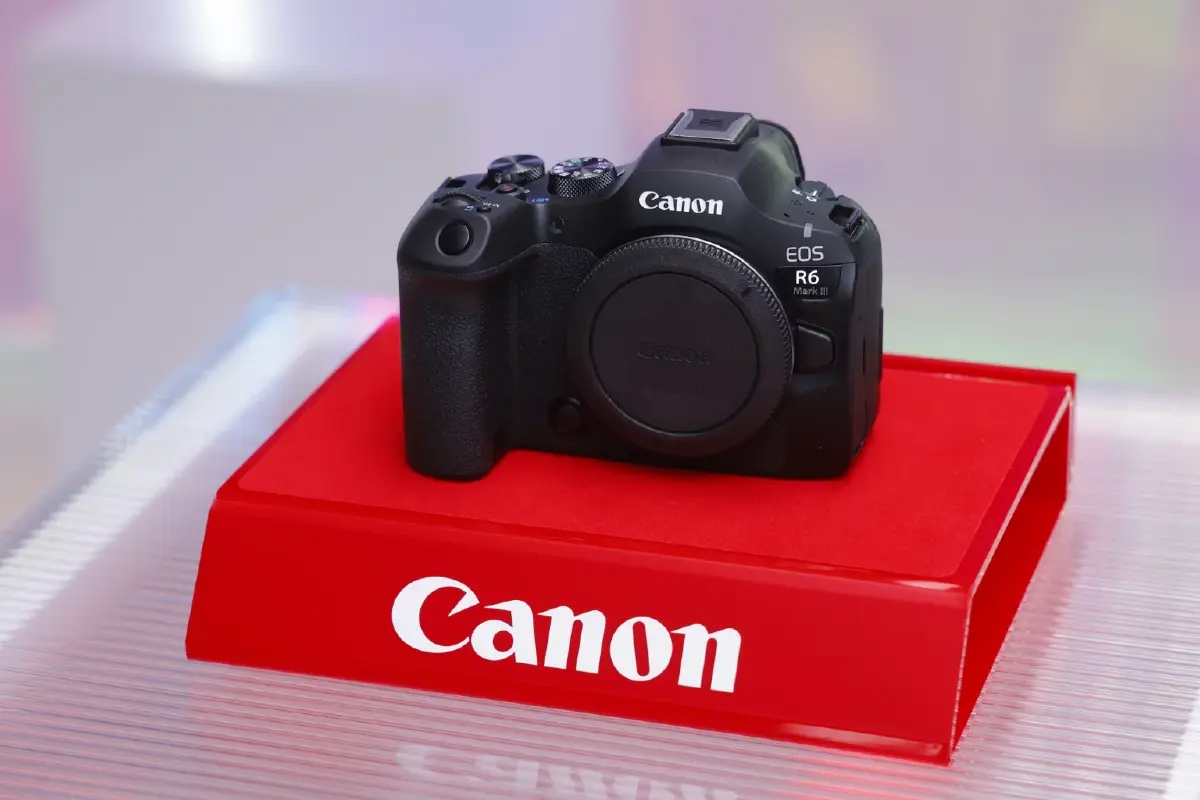 Canon รุกหนัก! 'Canon EOS R6 Mark III' และ 'EOS C50' ตัวจบกล้องไฮบริด