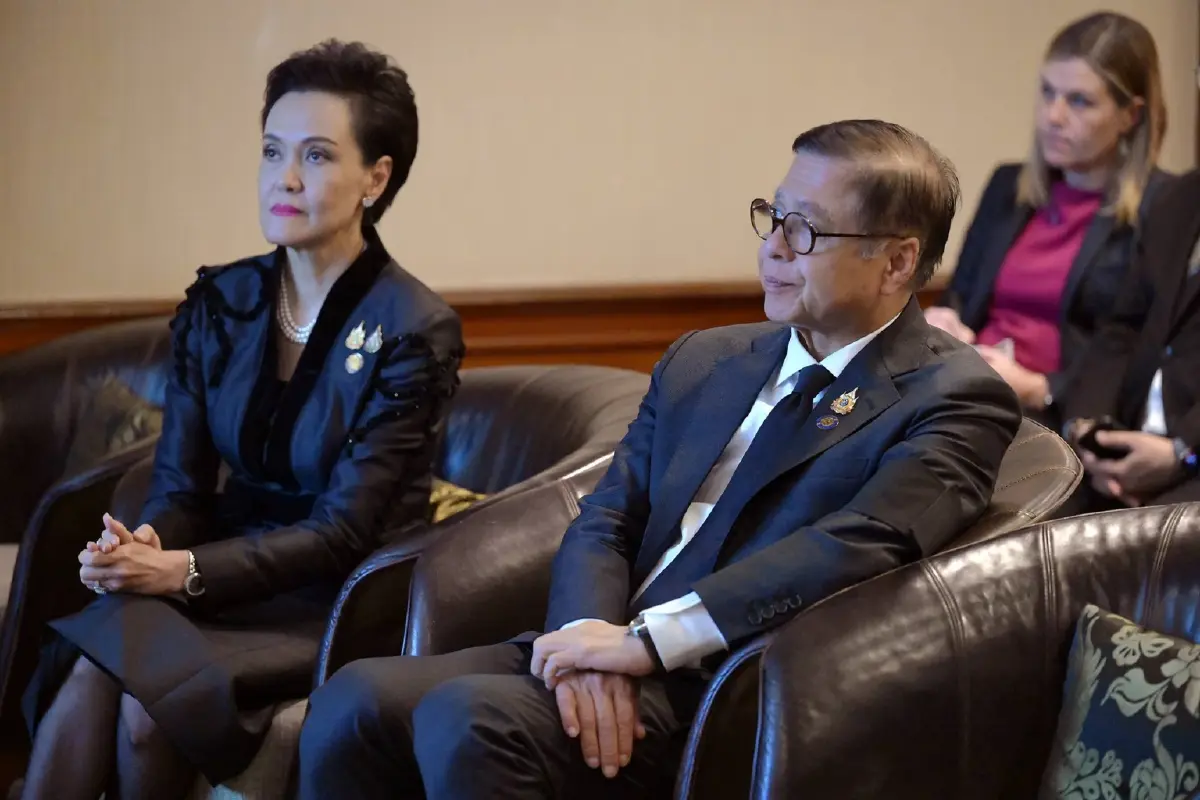 นายกฯ กล่าวปาฐกถาพิเศษงาน 'SET Government Roadshow 2025' ฟื้นเชื่อมั่นเศรษฐกิจไทย