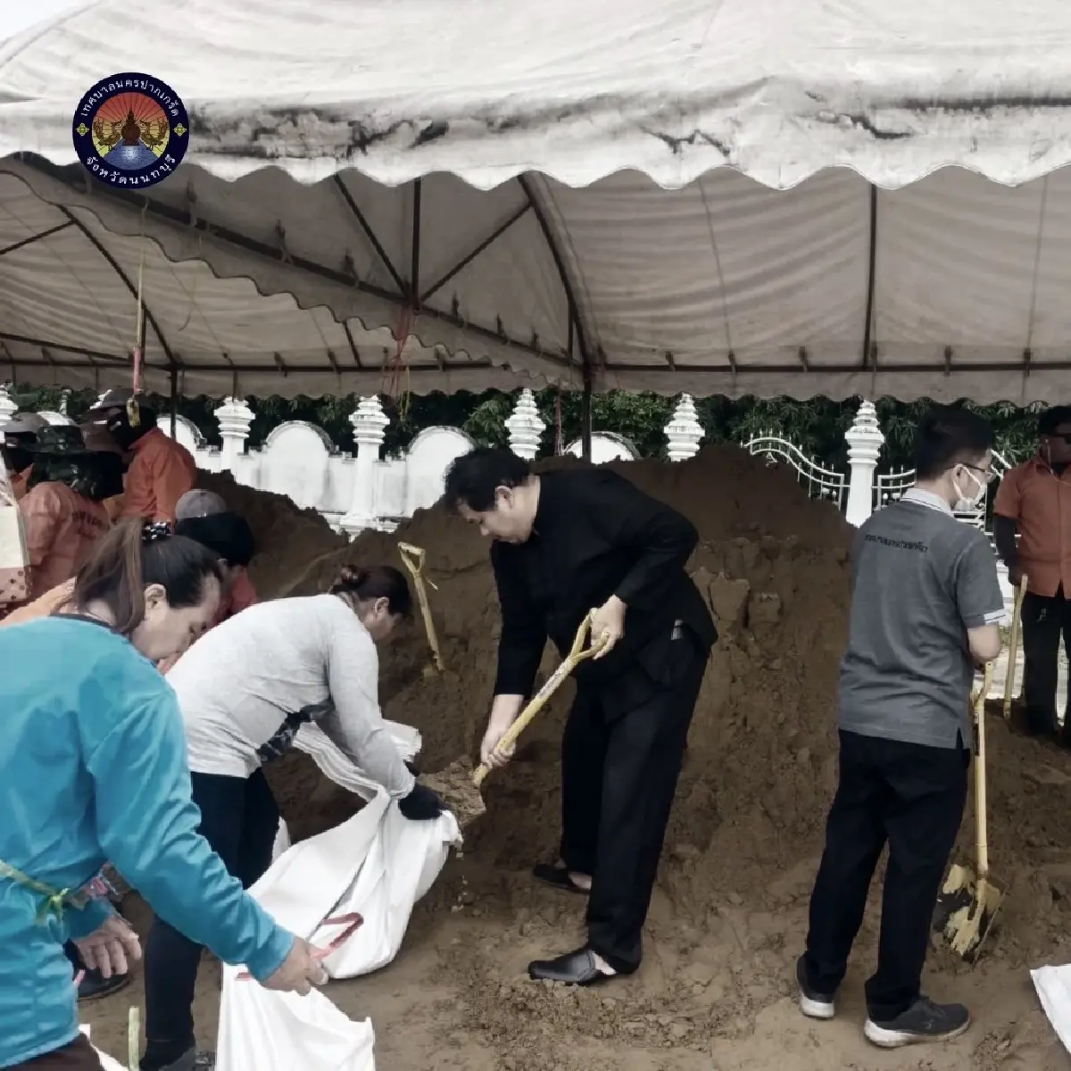 น้ำมาแล้ว ทะลักปากเกร็ด ระดับน้ำเจ้าพระยา 2.37 เมตร วิกฤติสีแดง