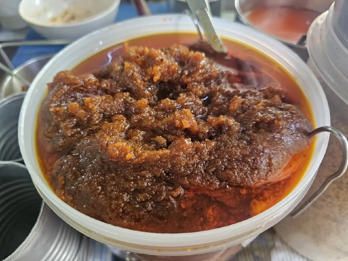 ‘โกบู้รสซิ่ง’ ก๋วยเตี๋ยวต้มยำในตำนาน 50 ปี ซอยนวมินทร์ 8