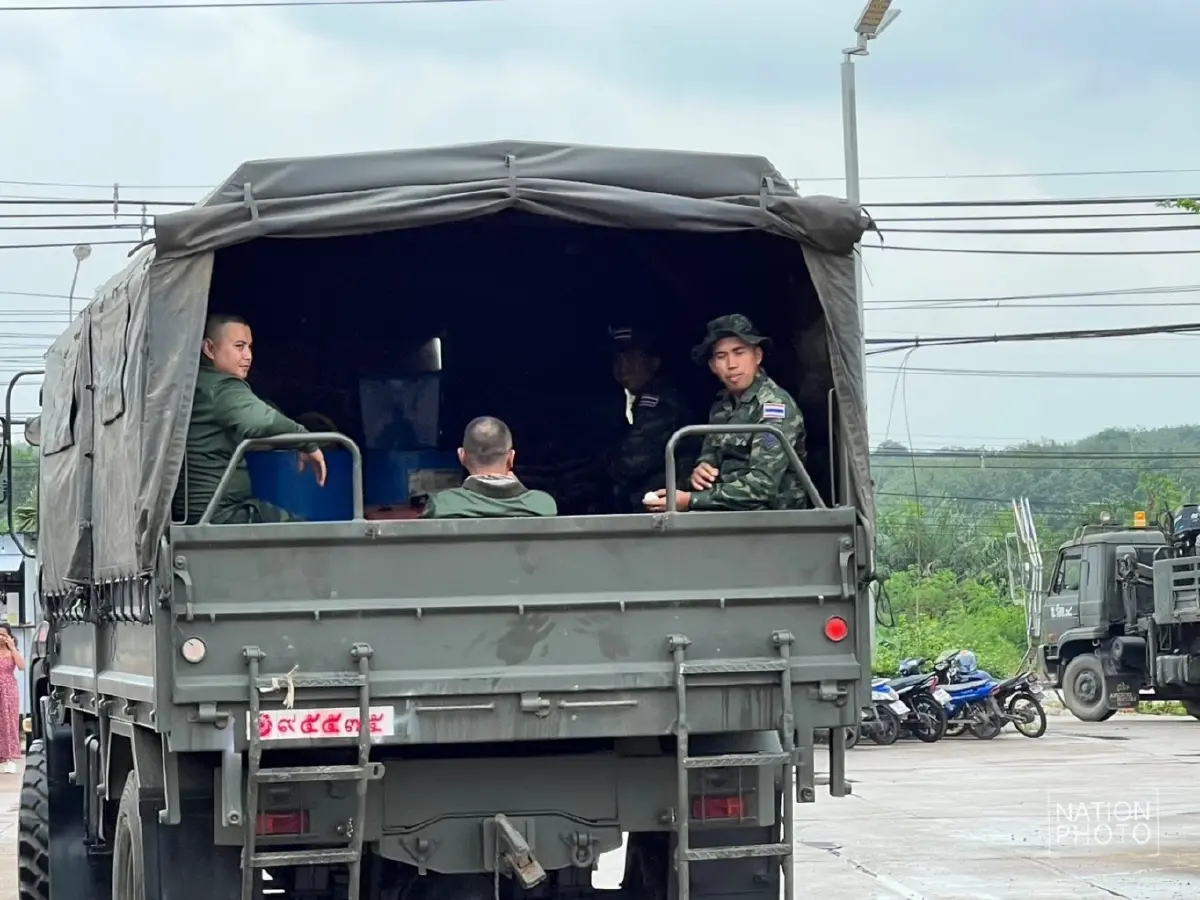 ทหารช่างราชบุรี นำเรือ-กำลังพล เสริมทัพช่วยหาดใหญ่น้ำท่วมหนัก