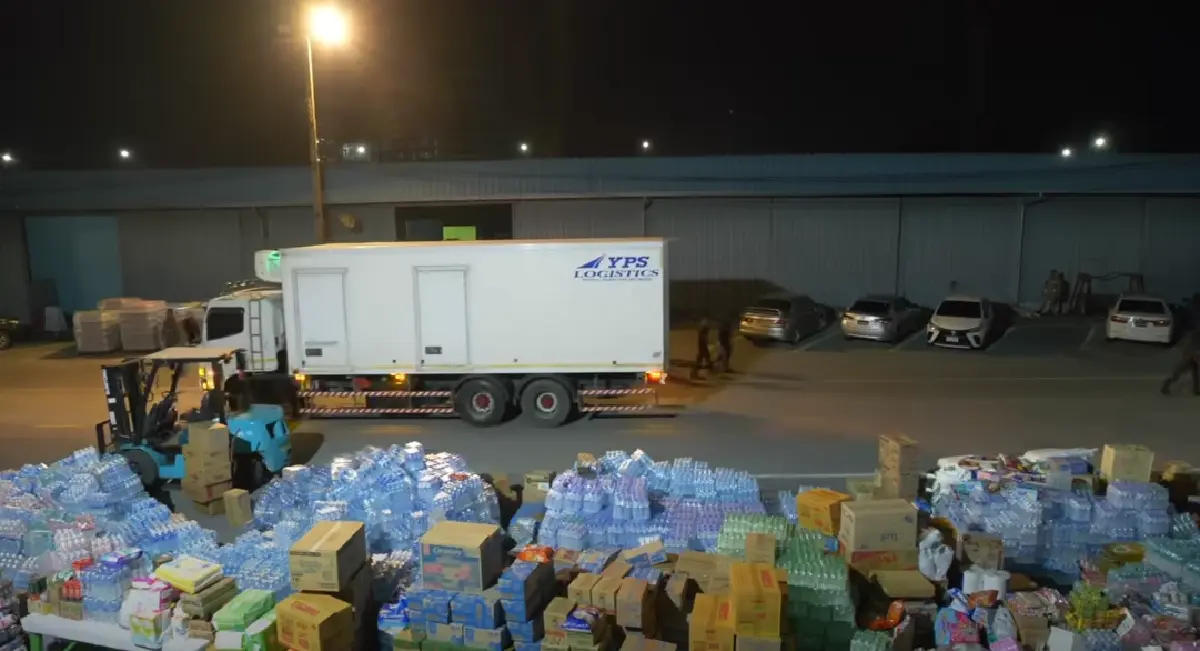 'เรือหลวงจักรีนฤเบศร' เคลื่อนพล มุ่งหน้า 'สงขลา' ช่วยน้ำท่วม 2568