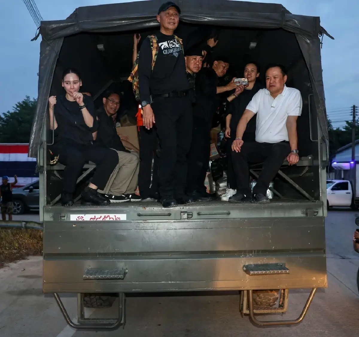 เลขาฯสภาพัฒน์ ลงพื้นที่หาดใหญ่ ประเมินผลกระทบเศรษฐกิจ-วางแผนเยียวยาอุทกภัย