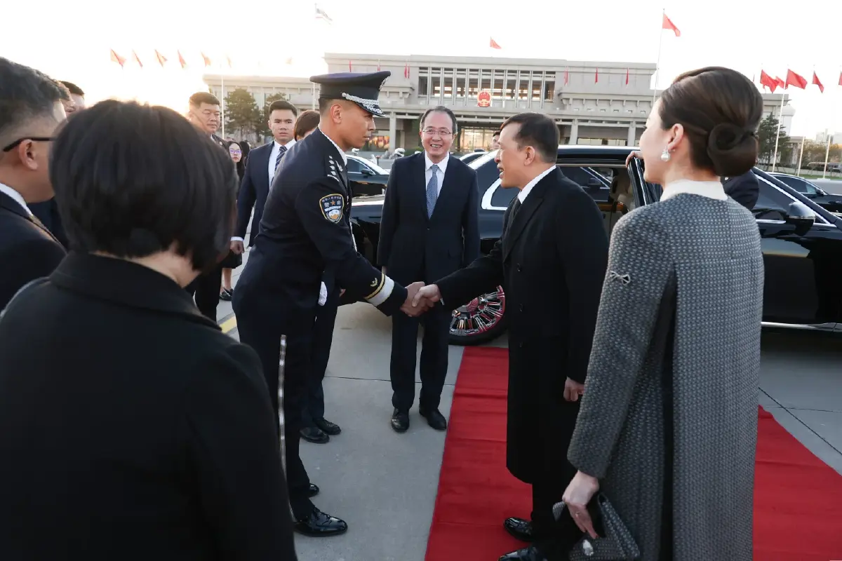 ในหลวง-พระราชินี เสด็จฯเยือนสาธารณรัฐประชาชนจีนอย่างเป็นทางการ