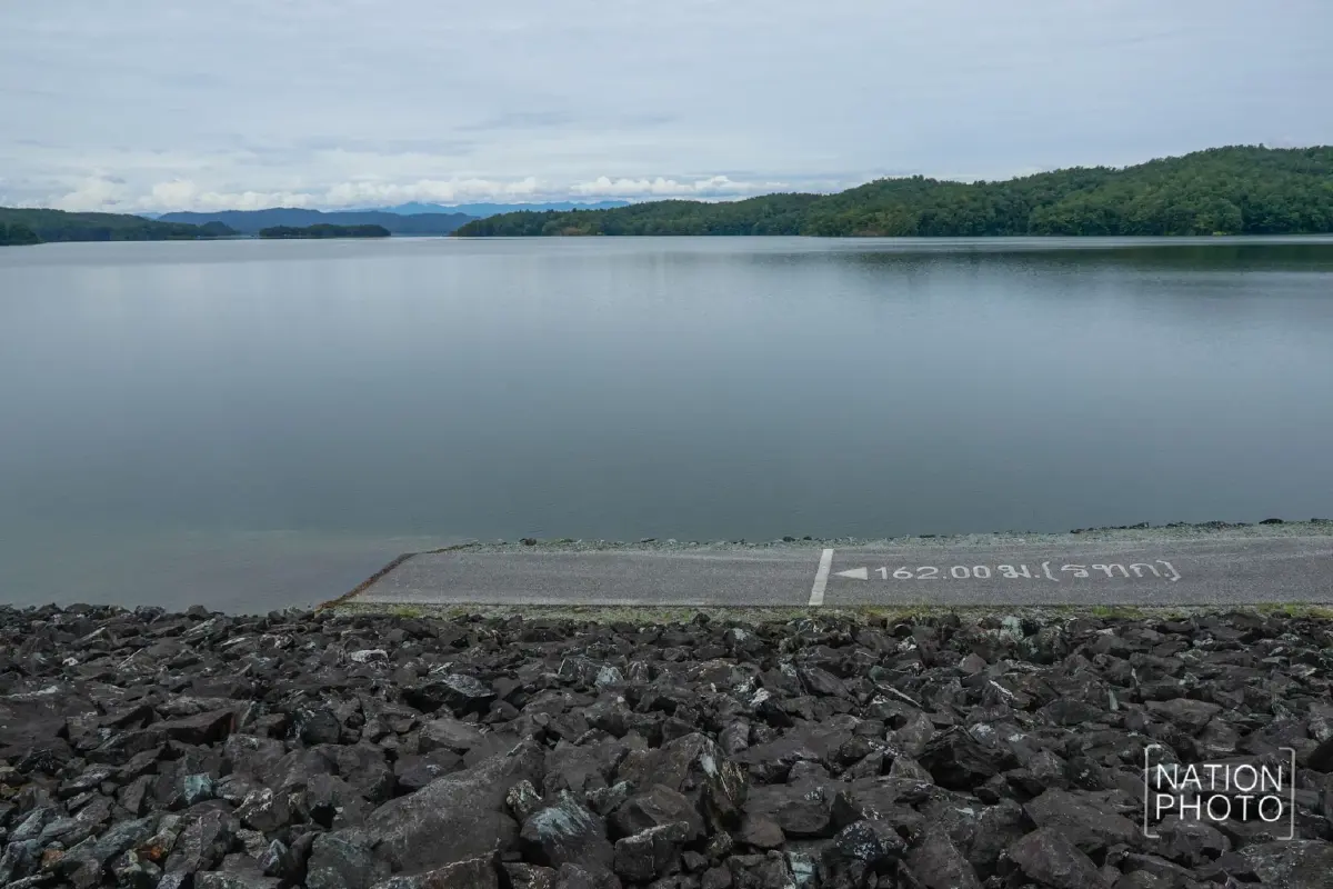 “เขื่อนสิริกิติ์” ใกล้เต็มความจุ ปริมาณน้ำ 97% ระบายน้ำเพิ่มรับมือ “คัลแมกี”