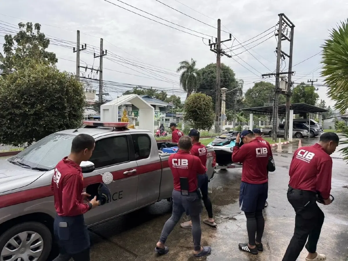 ตำรวจน้ำเสริมทัพส่งกำลังพลลงหาดใหญ่ ช่วยชาวสงขลาน้ำท่วมหนัก