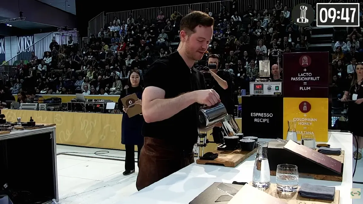 'นมแช่แข็ง' เขาว่าทำกาแฟเดอร์ตี้อร่อย!