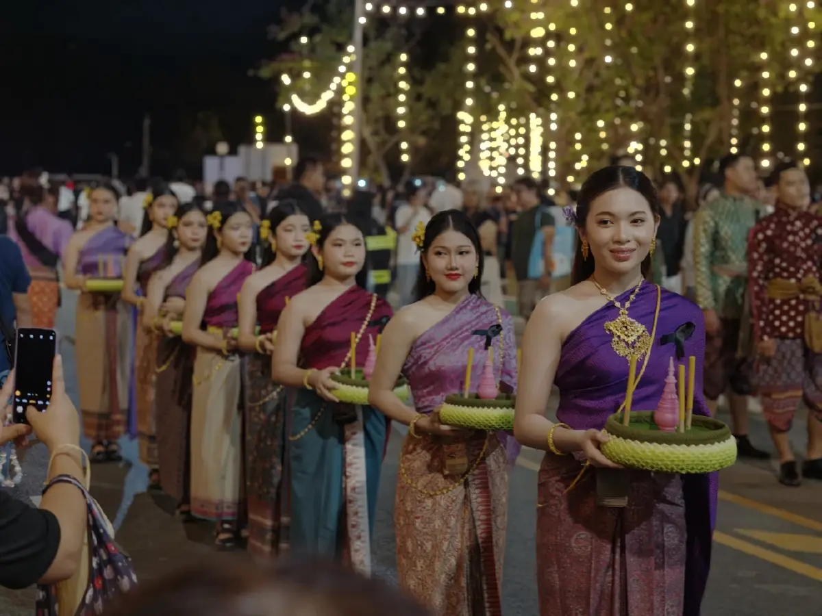 ‘Maha Loi Krathong’ ลอยกระทงอยุธยา เลอค่าน้อมรำลึกพระพันปีหลวง