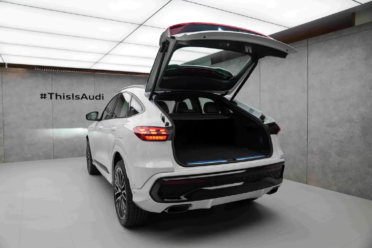 อาวดี้ เปิดตัว ‘Q5 e-hybrid’ ใหม่ ขนทัพรถ10 รุ่น ลุยมอเตอร์ เอ็กซ์โป