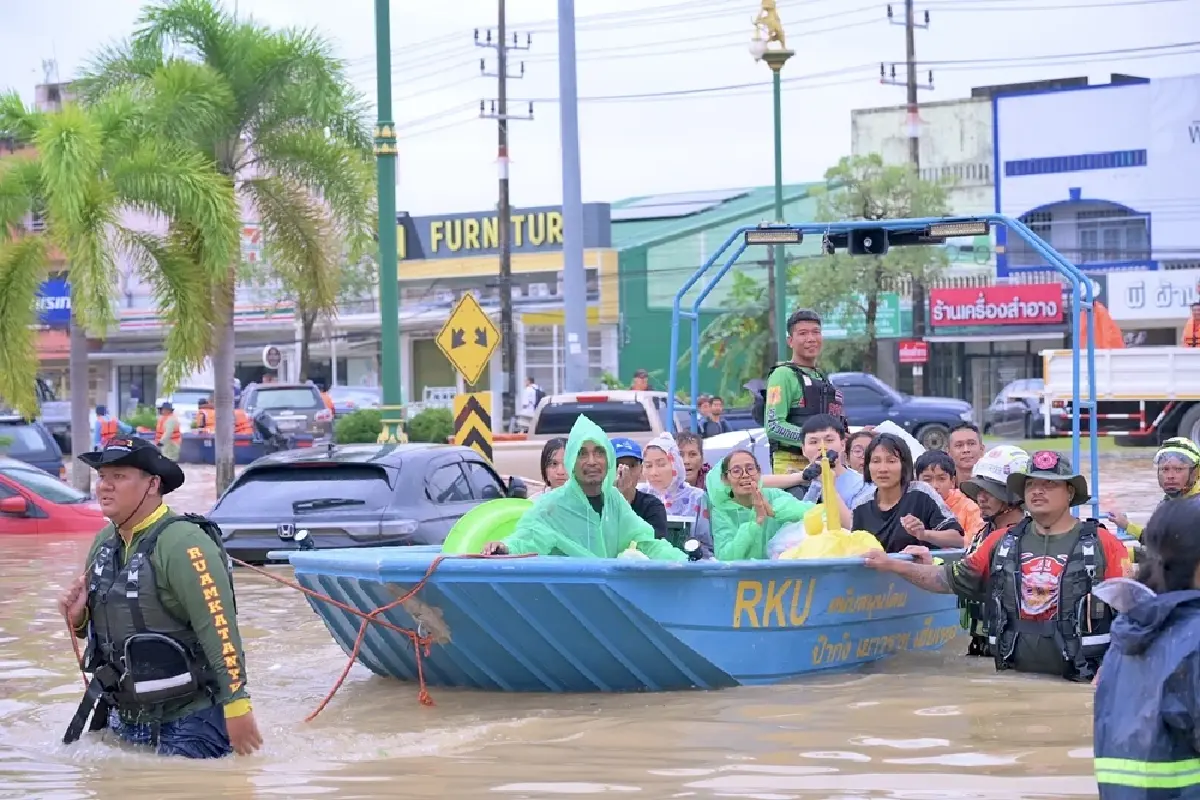 เมื่ออุทกภัยภาคใต้รุนแรง ชาวซีพีเอฟระดมสรรพกำลังฝ่าน้ำช่วยพี่น้องชาวใต้