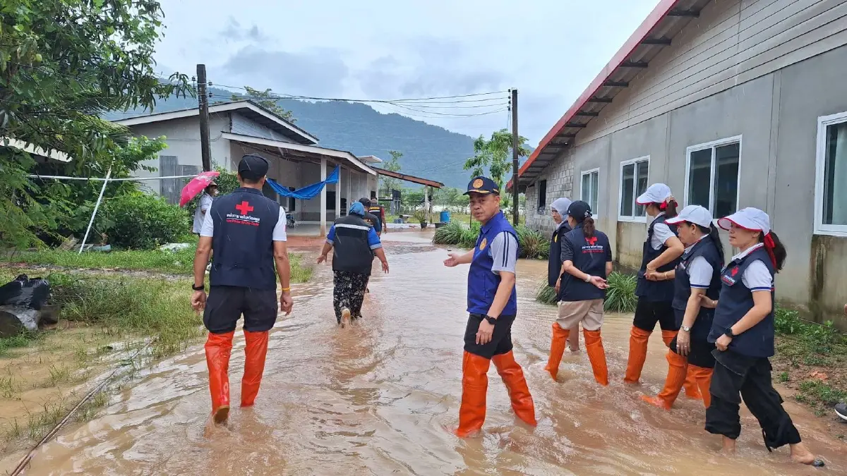 น้ำท่วมสตูล ล่าสุด แม้ฝนลด แต่ยังไม่วางใจ สรุปจุดเสี่ยงดินถล่ม