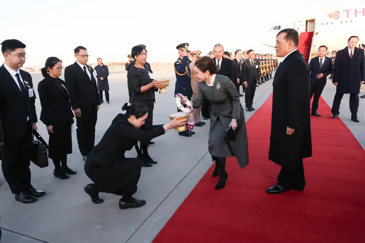 ในหลวง-พระราชินี เสด็จฯเยือนสาธารณรัฐประชาชนจีนอย่างเป็นทางการ