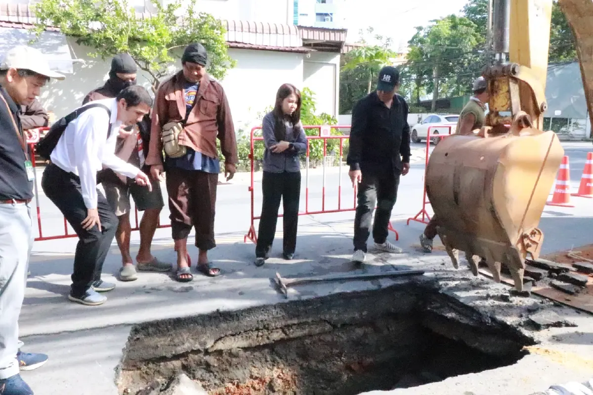 ด่วน! ถนนทรุดตัว เขตดอนเมือง ซอยประชาอุทิศ 19–22 เลี่ยงเส้นทาง