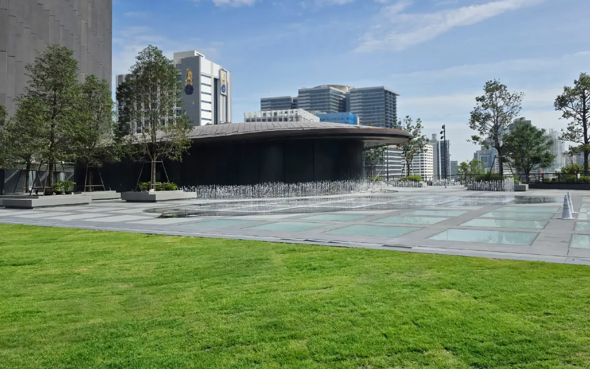 'ชนินทธ์ โทณวณิก' สายลม แสงแดด และรหัสลับจากคุณแม่ 'ท่านผู้หญิงชนัตถ์ ปิยะอุย'