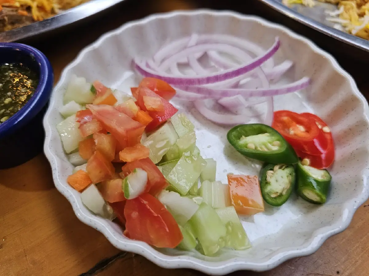 ‘ข้าวหมกอาหรับคว่ำหม้อ’ อร่อย ไร้เทียมทานใน ‘ย่านพัฒนาการ 40’