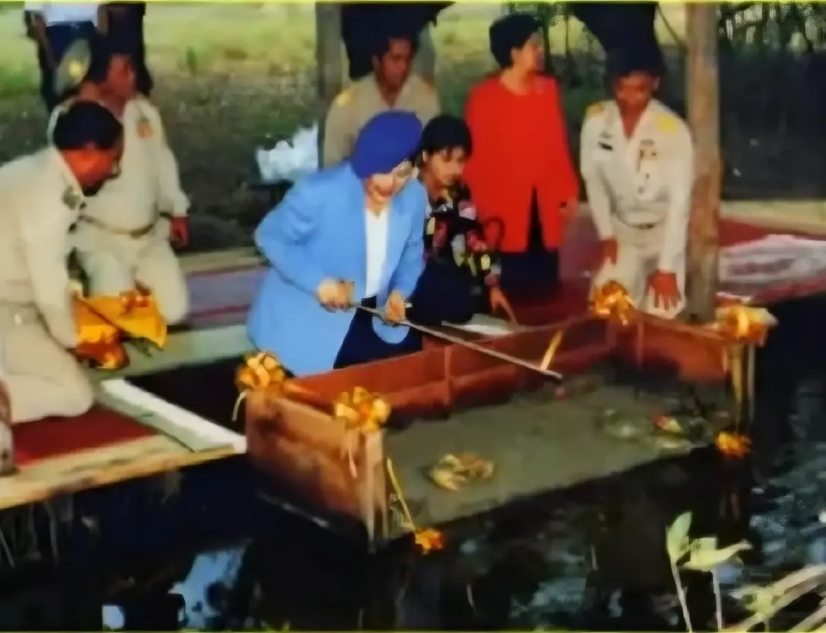 "วนอุทยานปราณบุรี" ผืนป่าชายเลนใต้ร่มพระบารมี "สมเด็จพระพันปีหลวง"