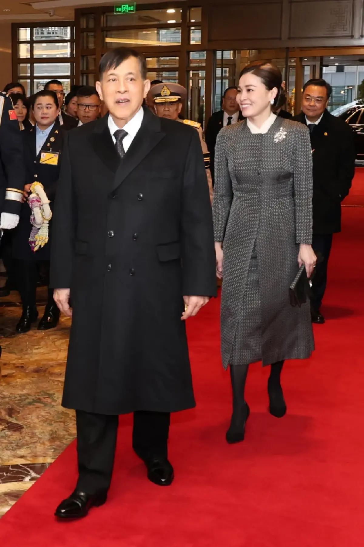 ในหลวง-พระราชินี เสด็จฯเยือนสาธารณรัฐประชาชนจีนอย่างเป็นทางการ