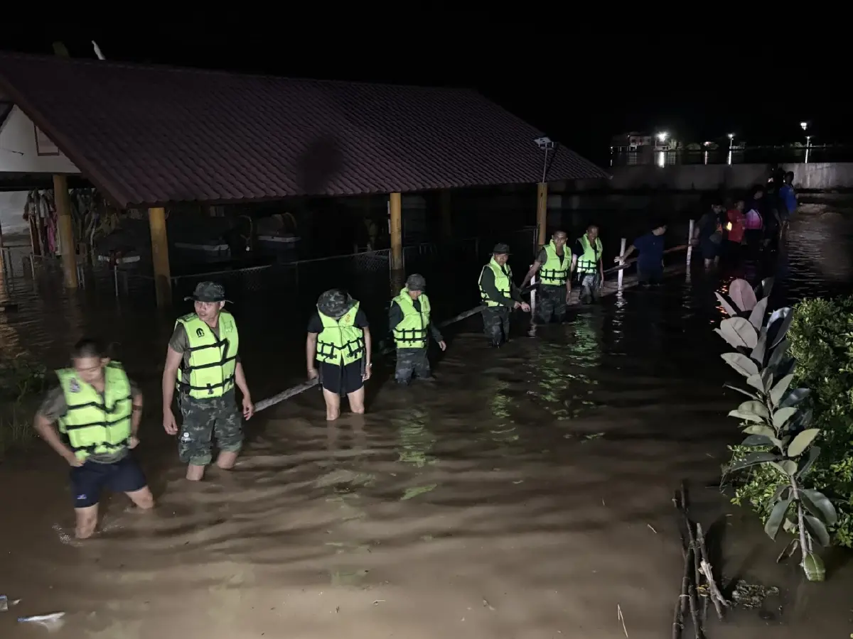 ด่วน สิงห์บุรีวิกฤตหนัก น้ำผุดใต้เขื่อน 'บางแคใน' ส่อน้ำท่วมใหญ่