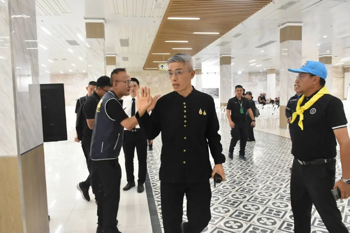 กทม. ตรวจความพร้อมสนามหลวง 9 พ.ย. ถวายสักการะพระบรมศพ พระพันปีหลวง