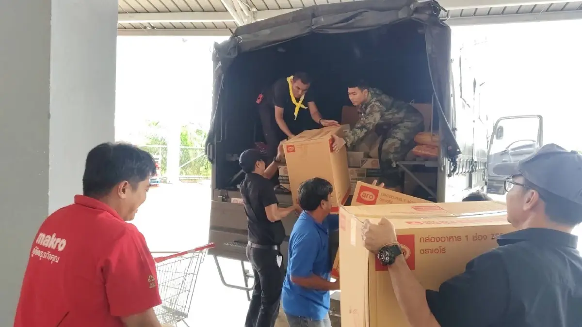 พาณิชย์ เร่งช่วยผู้ประสบอุทกภัยภาคใต้ เชื่อม ศป.กฉ. – สั่งการพาณิชย์จังหวัดลงพื้นที่เต็มกำลัง