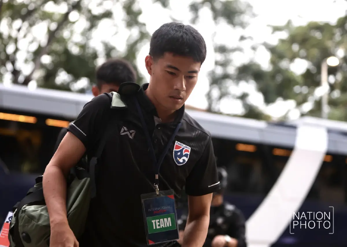 บรรยากาศก่อนศึกคัดเลือกเอเชีย แฟนบอลแห่เชียร์ ไทย พบ สิงคโปร์