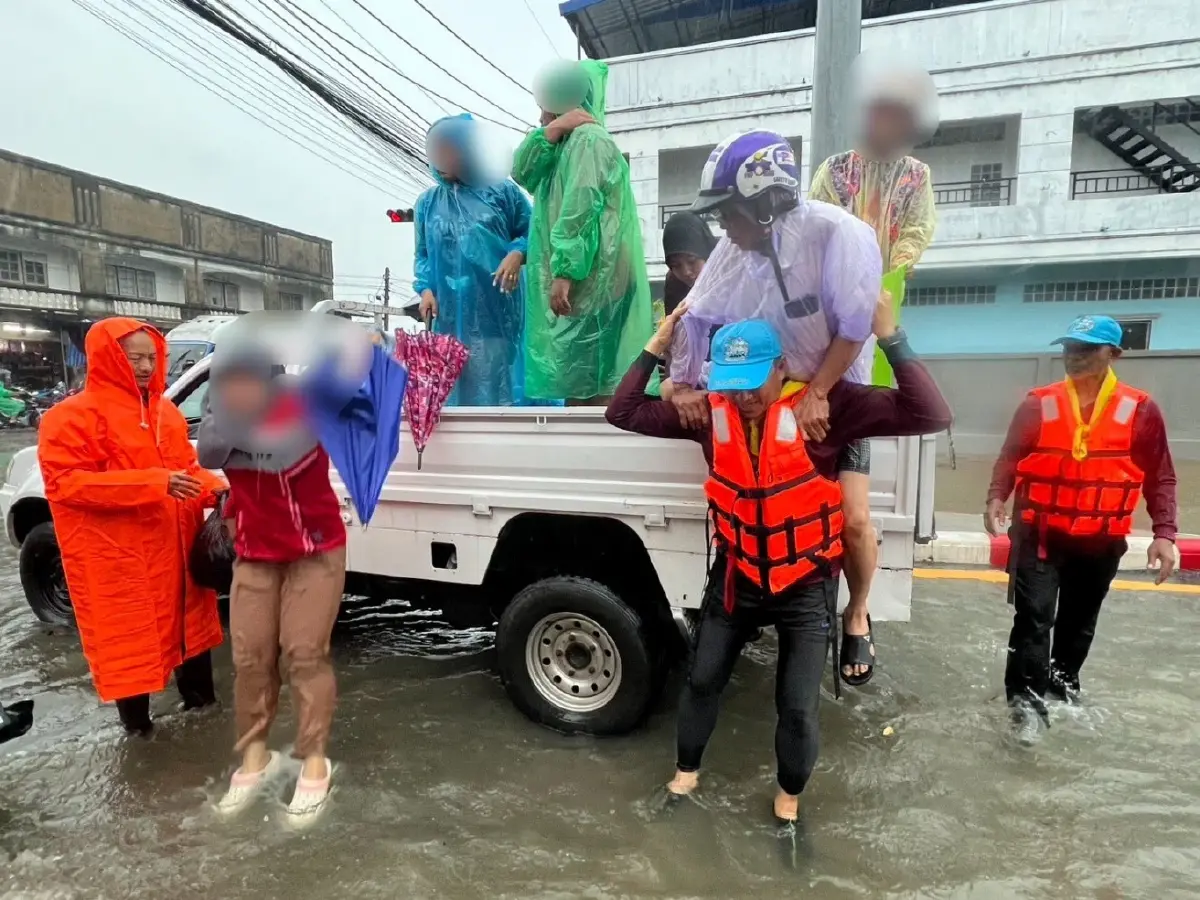 น้ำท่วมยะลา น้ำลดไม่ทันไร 'ฝนถล่มซ้ำ' มวลน้ำจ่อพื้นที่เศรษฐกิจ