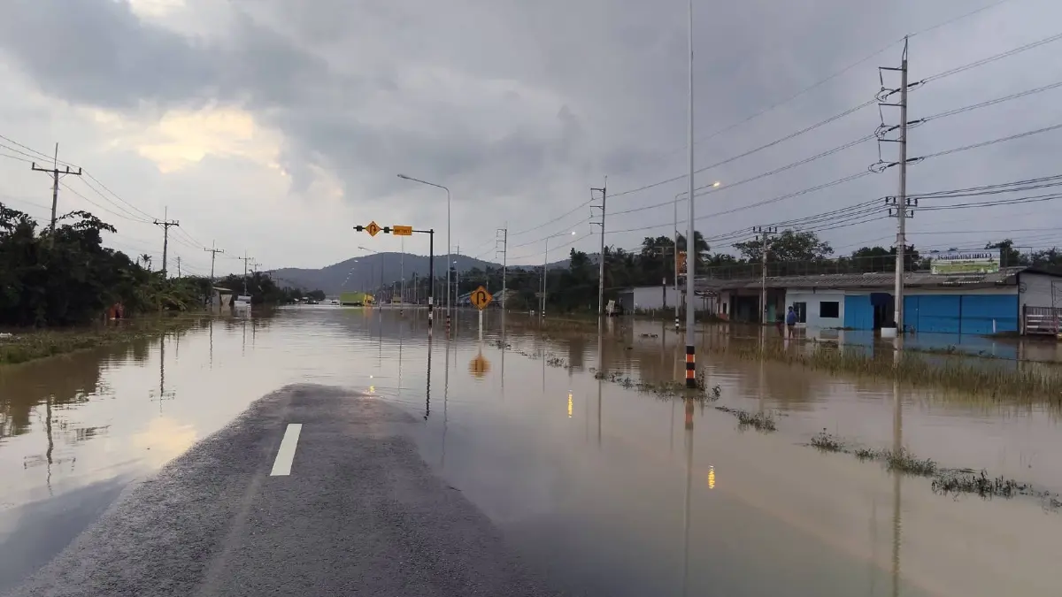 น้ำท่วมสงขลา น้ำเริ่มลดแล้ว พิกัดล่าสุด อำเภอจะนะ จุดไหนยังวิกฤต