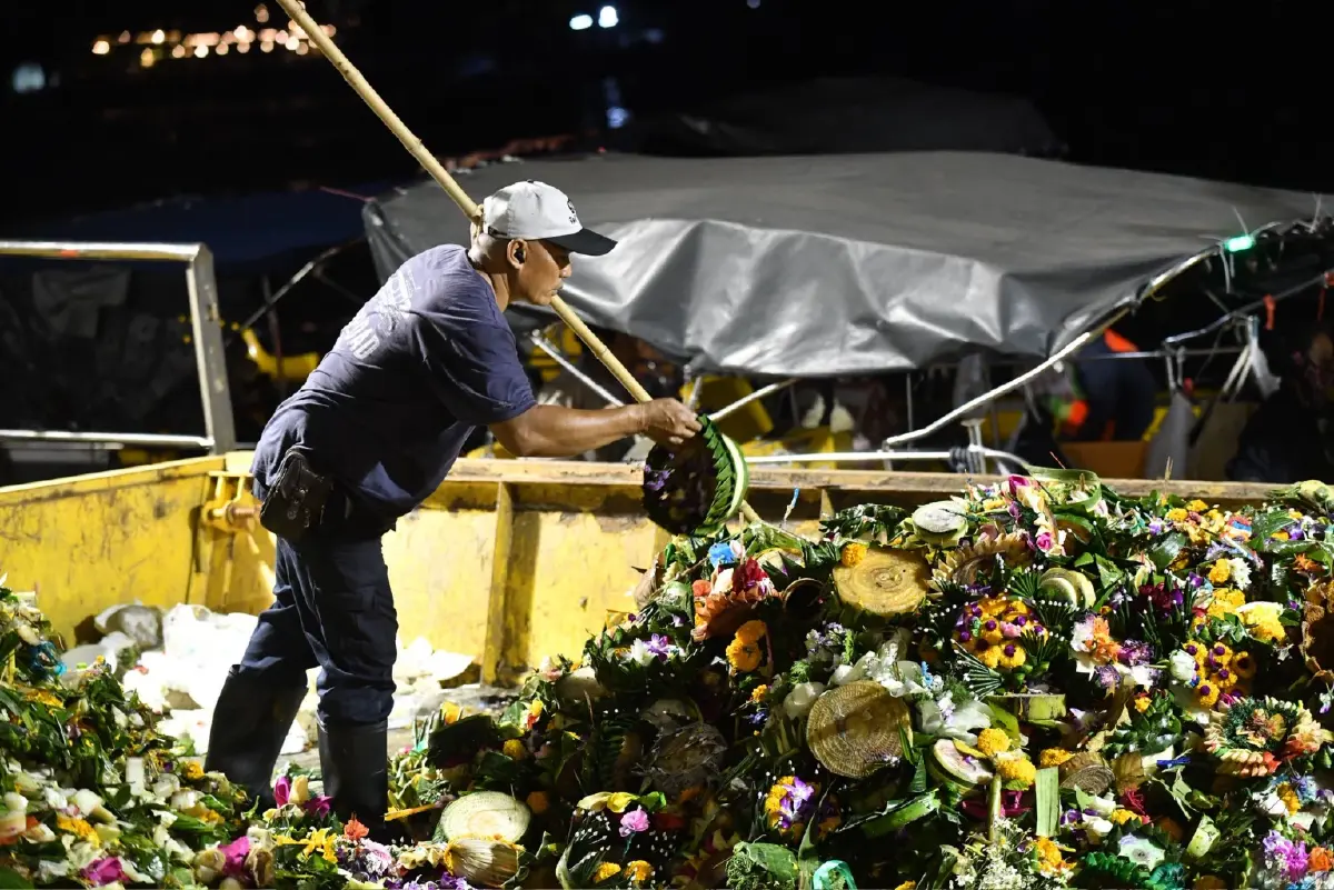 สถิติเก็บกระทง 2568 ลดลง 24% คนกรุงเทพ ใช้วัสดุธรรมชาติทำกระทงลอย