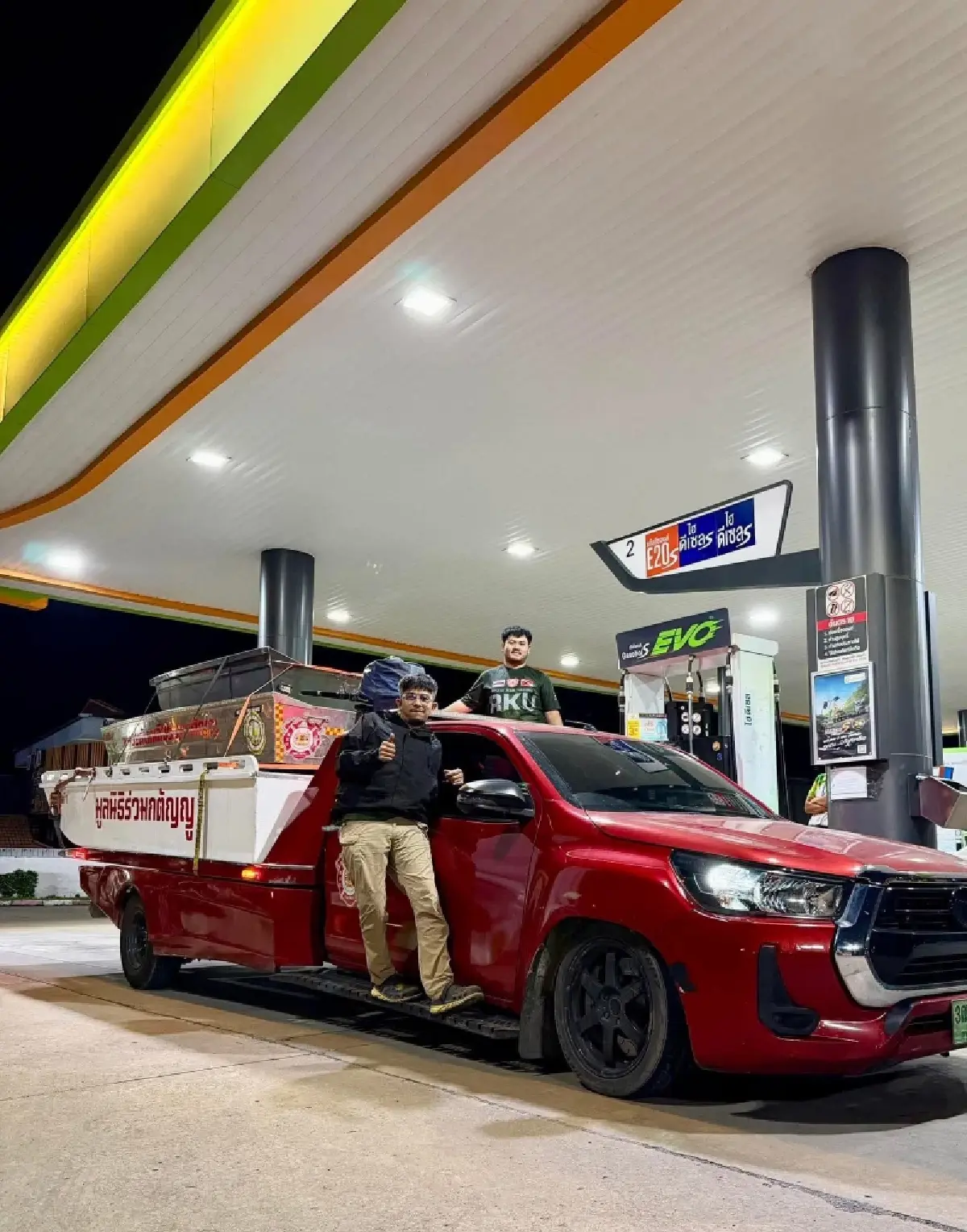 หาดใหญ่น้ำท่วมวิกฤต สะพานหาดใหญ่ใน น้ำขึ้นสูงท่วมรถยนต์แล้ว