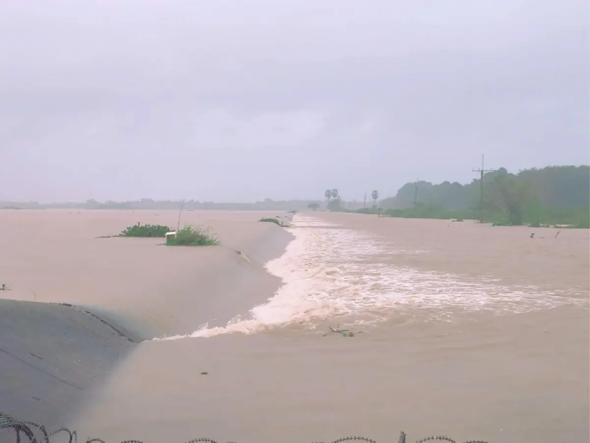 น้ำท่วมภาคใต้ กรมชลฯ ชี้ พื้นที่ลุ่มต่ำ ทะเลสาบสงขลา  เฝ้าระวังพิเศษ