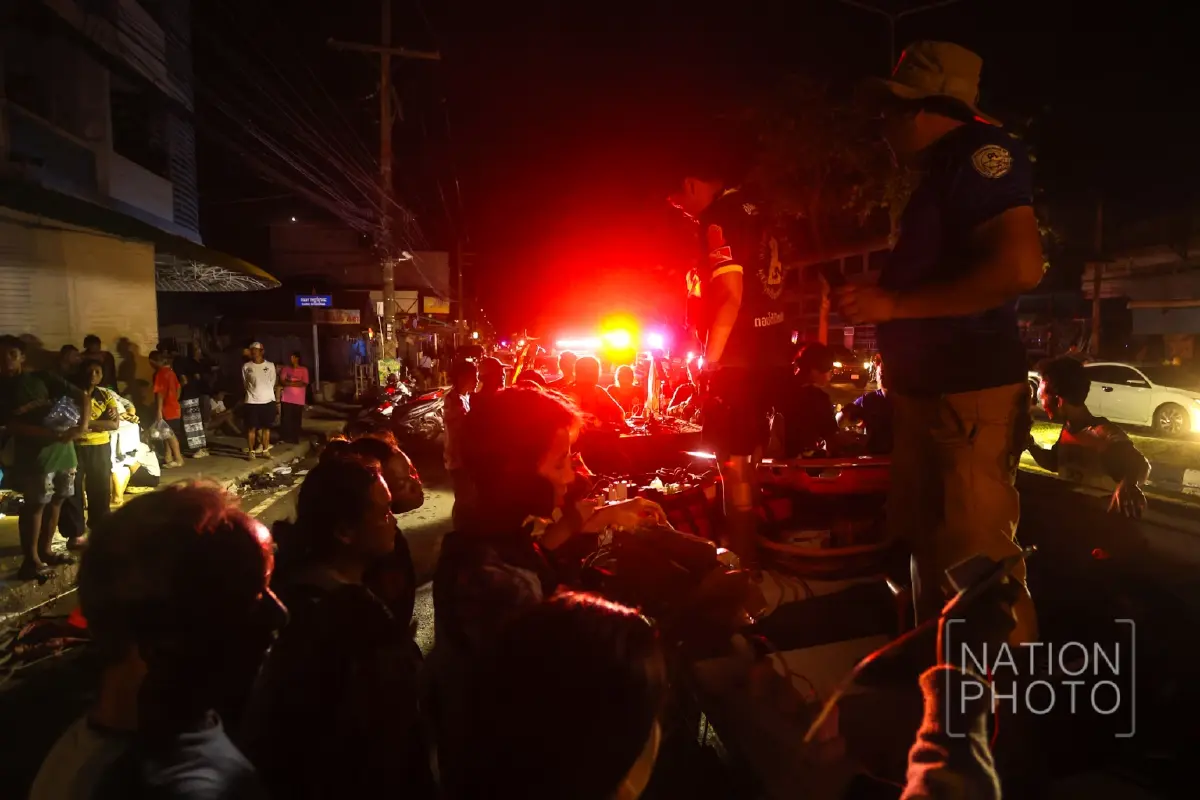 เขต 8 หาดใหญ่ คืนไร้ไฟ จุดเทียนประทังชีวิต เผยยอดเหยื่อน้ำท่วมใต้