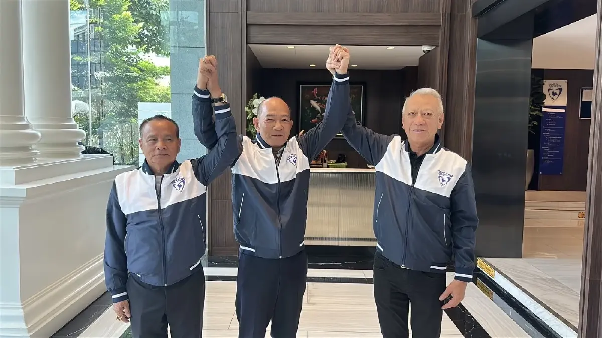 'พิพัฒน์' เปิดตัวผู้สมัคร'ปัตตานี - สงขลา'ภท. โปรยยาหอมอัดงบ70ลงภาคใต้