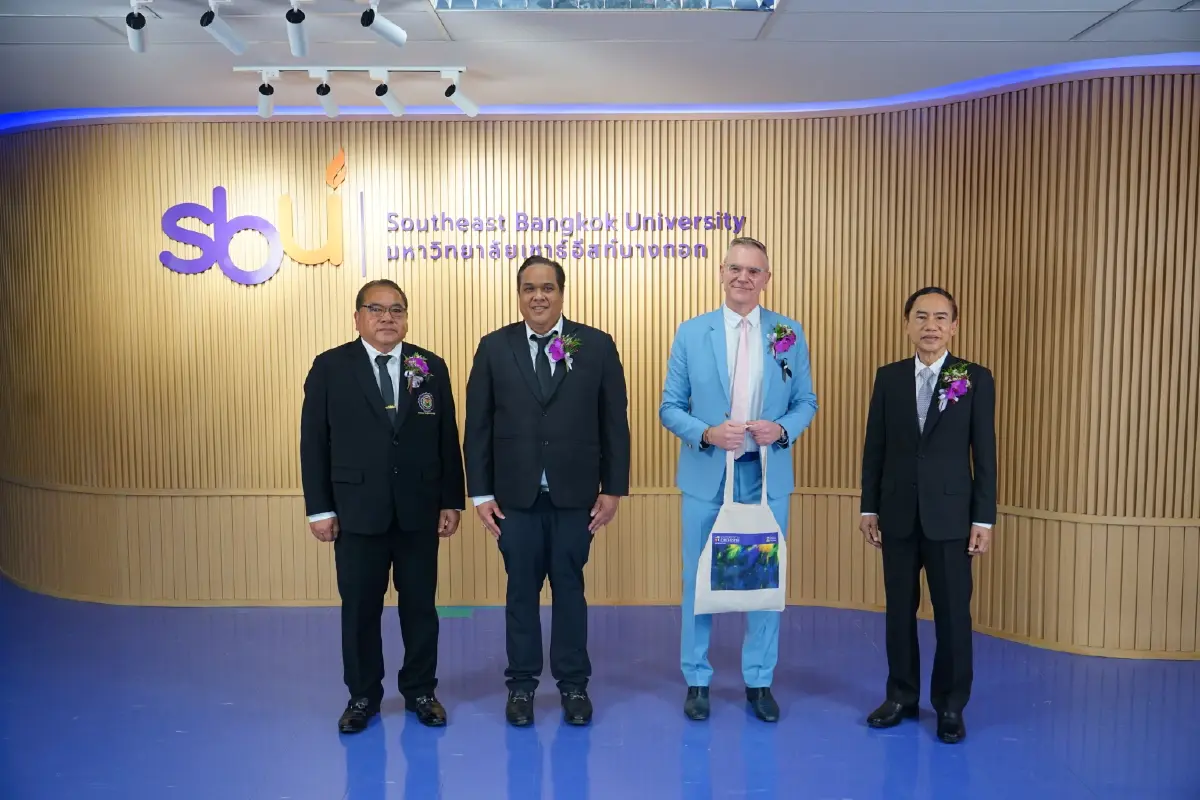 บัณฑิต '2 ปริญญา'เรียนไทยได้วุฒิ UK สร้างคนพันธุ์ใหม่สู่ตลาดโลก