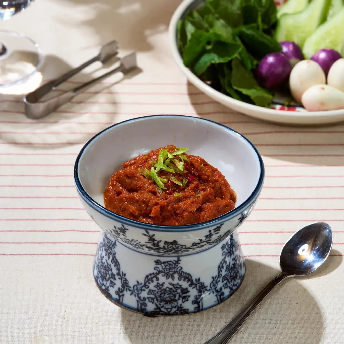 จาก 'ศรีตราด' สู่ 'ห้องของศรี' เชิดชูรสชาติอาหารตะวันออก