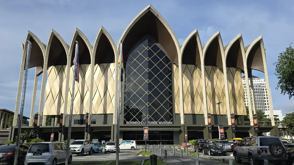 ชวนเที่ยว ‘กูชิง’ เมืองแมว สัมผัสวัฒนธรรมหลากหลายชนเผ่า ที่ ซาราวัก มาเลเซีย