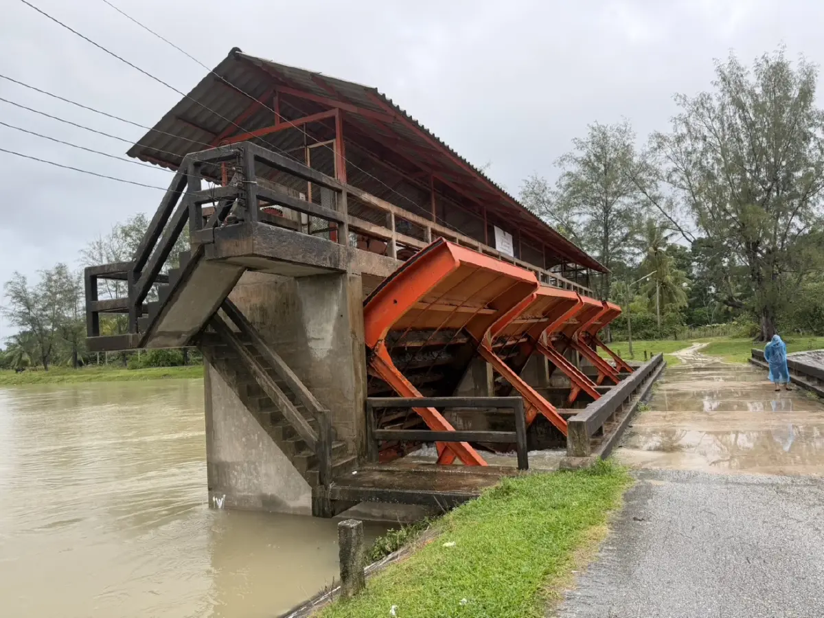 ชป. ทยอยปรับลดน้ำเจ้าพระยา ภาคใต้ฝนลดลง เร่งระบายน้ำคลี่คลายสถานการณ์