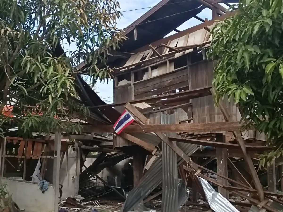 ทภ.2 แฉภาพกัมพูชายิงจรวด BM-21 ถล่ม ชุมชน–วัด–โรงเรียน-รพ. พังยับ