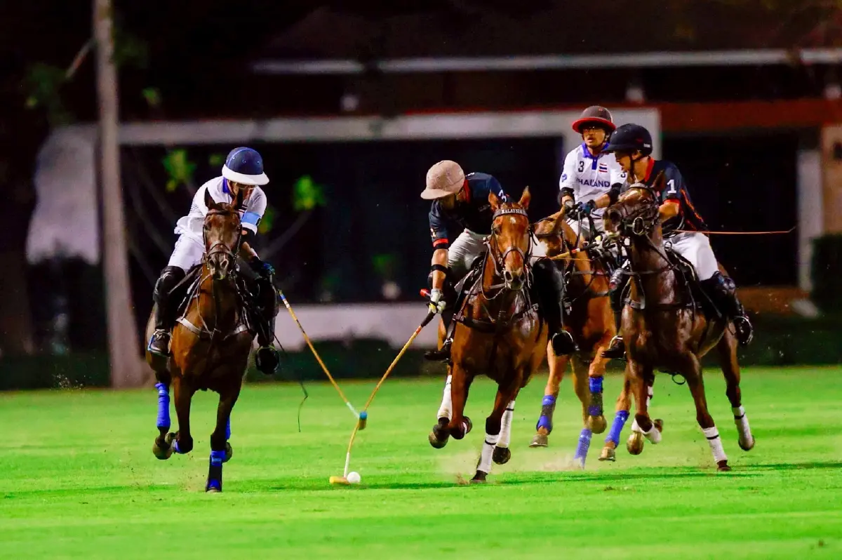 ทีมนักกีฬาขี่ม้าโปโลทีมชาติไทย โชว์ฟอร์มเดือด เอาชนะมาเลเซีย ในซีเกมส์ ครั้งที่ 33