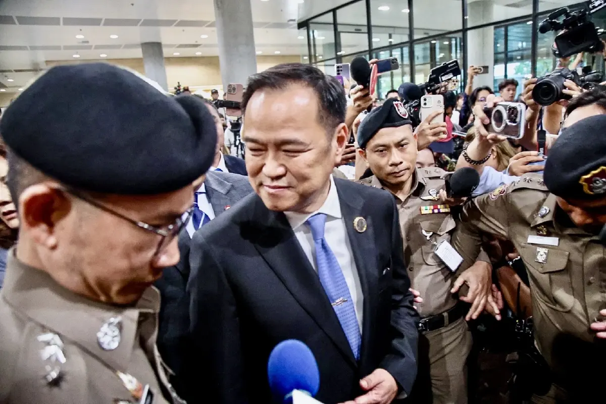 เกมฝ่ายค้าน 2 ไทม์ไลน์ซักฟอก ‘แดง-ส้ม-น้ำเงิน’ วิกฤติน้ำจุดพลิก