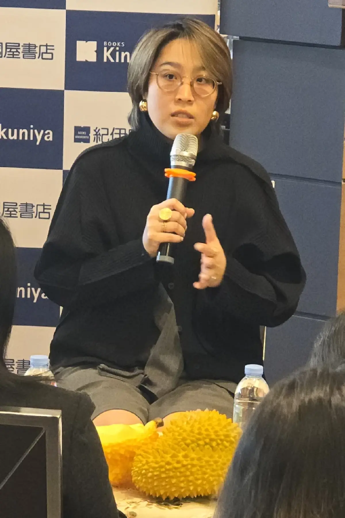 'วิมานหนาม' การต่อยอด ‘ภาพยนตร์’ สู่ ‘นวนิยาย’ ที่ปอกเปลือกความสงสัยได้หมดจด