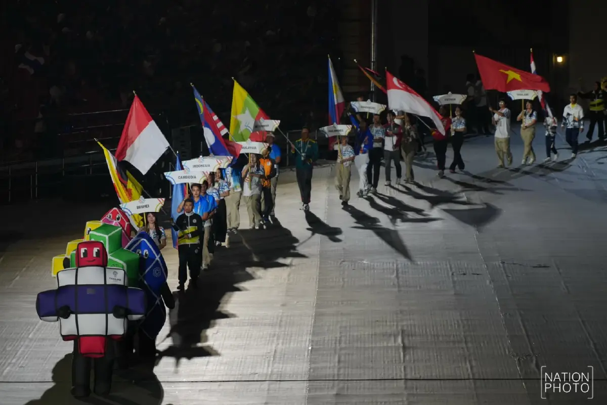 ชมภาพ พิธีปิดซีเกมส์ 2025 ไทยครองเจ้าเหรียญทอง - มาเลเซียรับไม้ต่อเจ้าภาพปี 2027