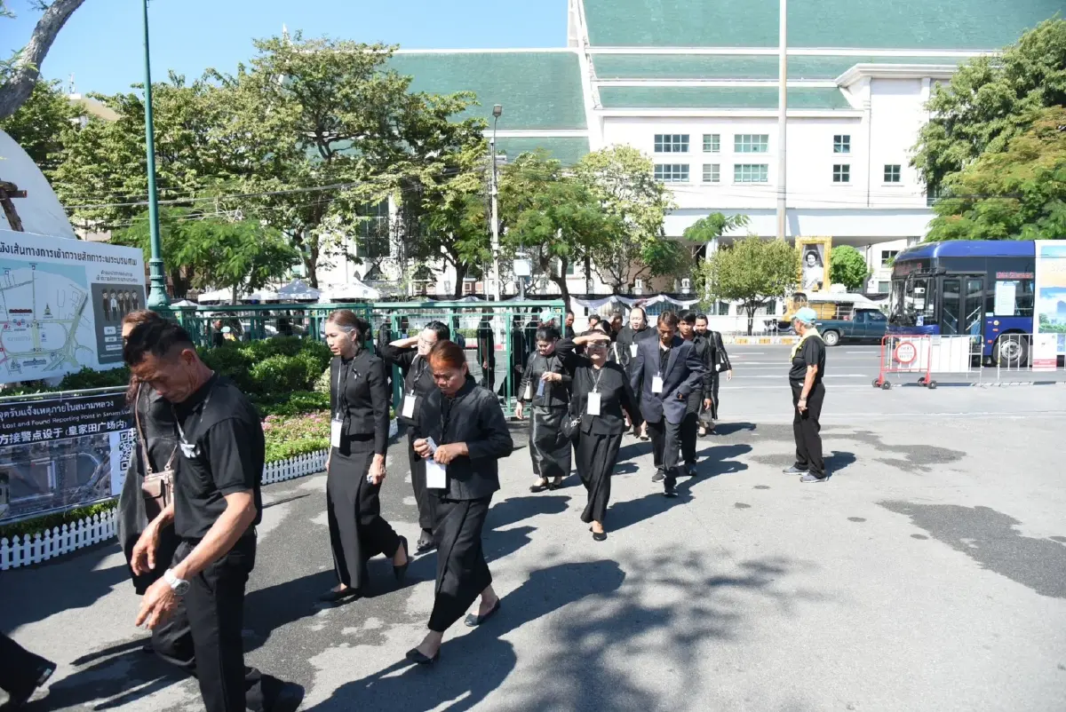 วันนี้เปิดเข้ากราบถวายบังคมพระบรมศพ พระพันปีหลวง 08.00 - 14.00 น.