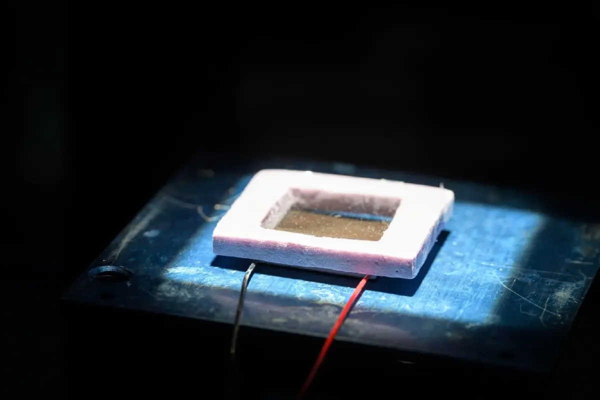 ปฏิวัติ ‘เครื่องกำเนิดไฟฟ้าเทอร์โมอิเล็กทริก’ แรงขึ้น 15 เท่า  พลิกโฉม ‘พลังงานแสงอาทิตย์’